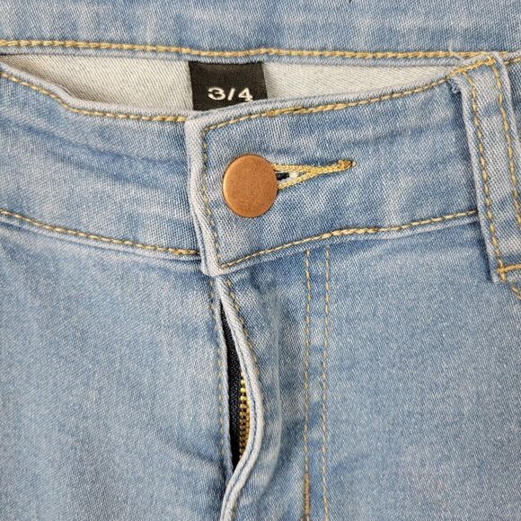 Fashion Nova Distressed Skinny Jeana. Light Blue Wash 3/4#012 - Picture 7 of 11